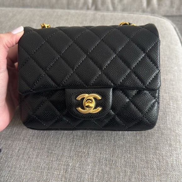 Chanel style caviar black with gold mini - Picture 1 of 10